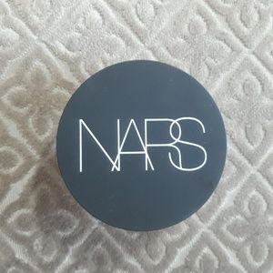 Nars translucent powder